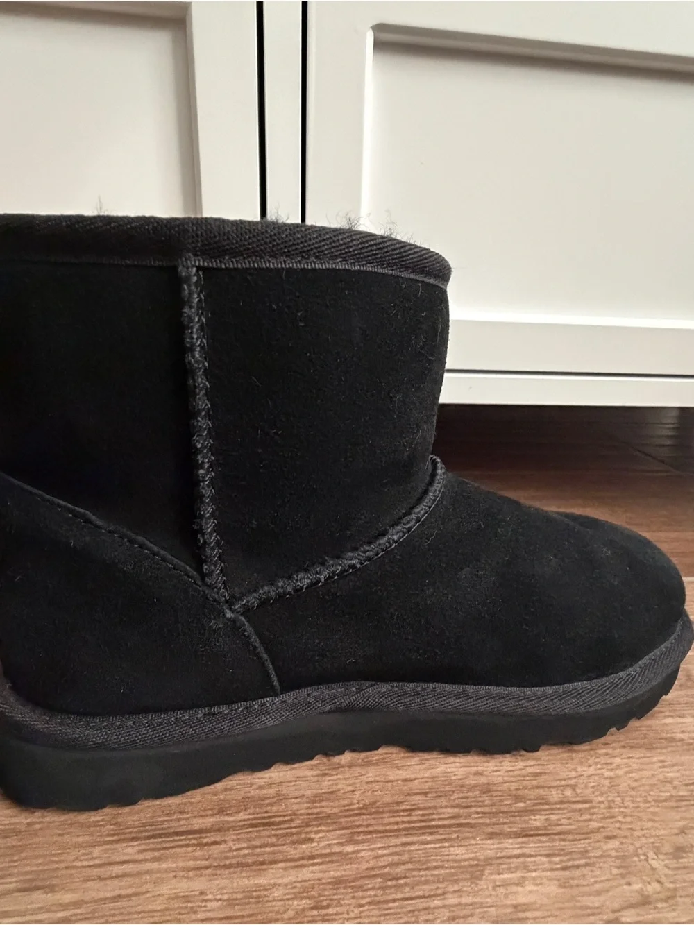 UGG Kids Black Shearling-Lined Short Slippers